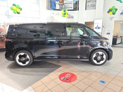 New 2025 Volkswagen ID. Buzz Pro S