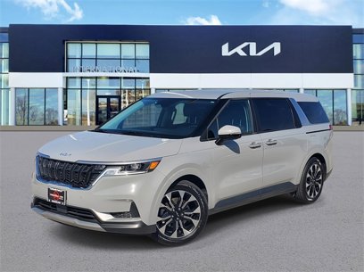 Used 2023 Kia Carnival EX