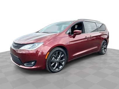Used 2019 Chrysler Pacifica Limited w/ S Appearance Package