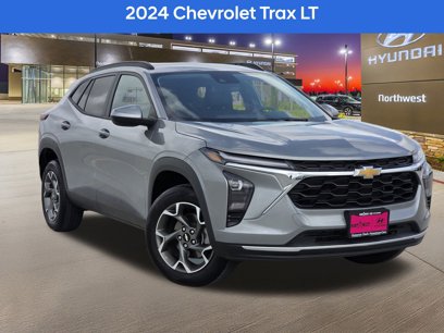 Used 2024 Chevrolet Trax LT w/ Driver Confidence Package