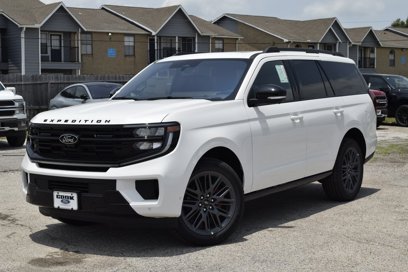 New 2025 Ford Expedition Platinum w/ Stealth Performance Package