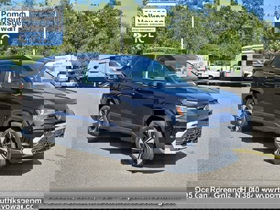 New 2025 Volkswagen Taos SE