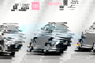 New 2025 Toyota Camry LE