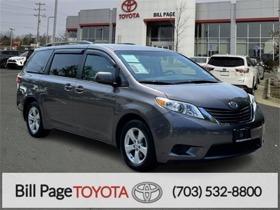 Used 2017 Toyota Sienna LE