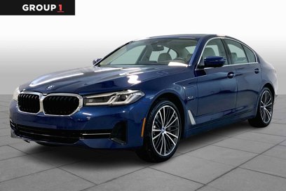Certified 2022 BMW 530e xDrive w/ Premium Package