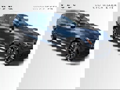 New 2026 Volvo V60 B5 Cross Country Ultra w/ Protection Package Premier