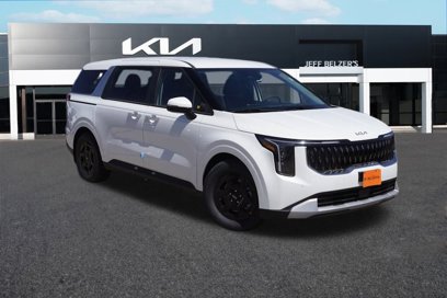 New 2025 Kia Carnival
