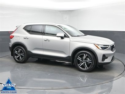 Used 2023 Volvo XC40 B5 Core w/ Convenience Package