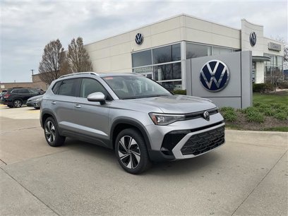 New 2025 Volkswagen Taos SE
