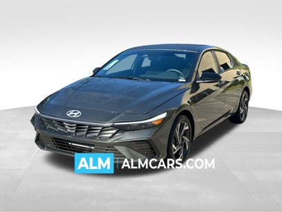 Used 2025 Hyundai Elantra Sport w/ Cargo Package