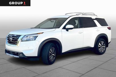 Used 2024 Nissan Pathfinder SL