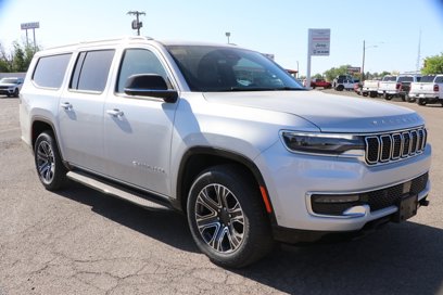 New 2024 Jeep Wagoneer L 4WD w/ Premium Group I