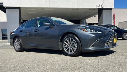 Used 2022 Lexus ES 350