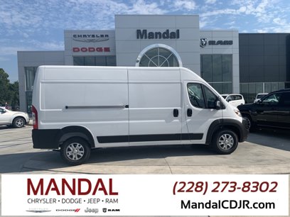 New 2024 RAM ProMaster 2500 w/ Quick Order Package 22G SLT