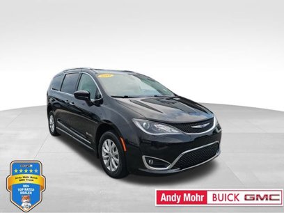 Used 2018 Chrysler Pacifica Touring-L