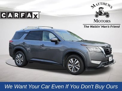 Used 2022 Nissan Pathfinder SL