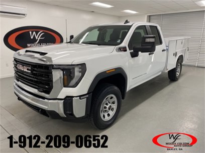 New 2024 GMC Sierra 3500 Pro w/ Convenience Package
