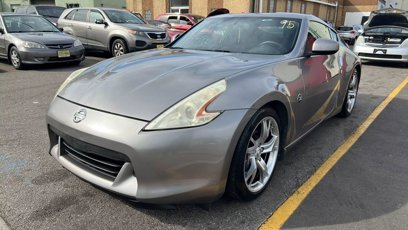 Used 2009 Nissan 370Z Touring w/ Sport Pkg