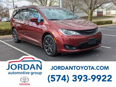 Used 2019 Chrysler Pacifica Touring-L w/ S Appearance Package