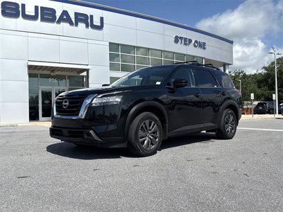 Used 2022 Nissan Pathfinder SV