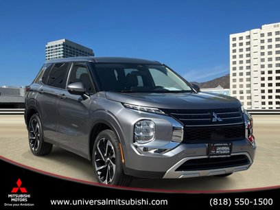 Used 2023 Mitsubishi Outlander SE