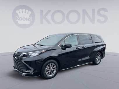 Used 2023 Toyota Sienna XLE