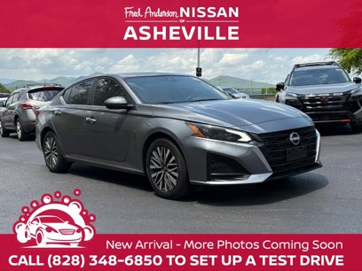 Used 2023 Nissan Altima 2.5 SV