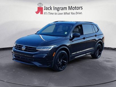 Certified 2023 Volkswagen Tiguan SE R-Line