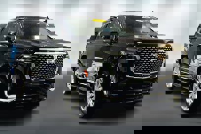 Used 2022 Cadillac Escalade Luxury w/ LPO, Floor Liner Package