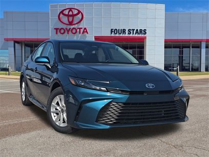 New 2025 Toyota Camry LE