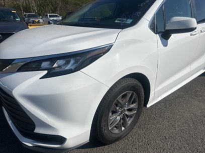 Used 2022 Toyota Sienna LE