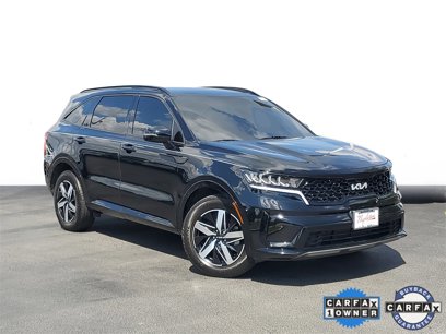 Used 2023 Kia Sorento S w/ Panoramic Sunroof Package