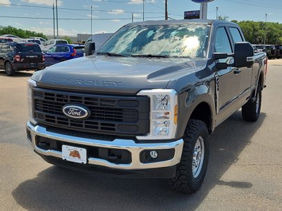 New 2025 Ford F250 XL w/ XL Off-Road Package