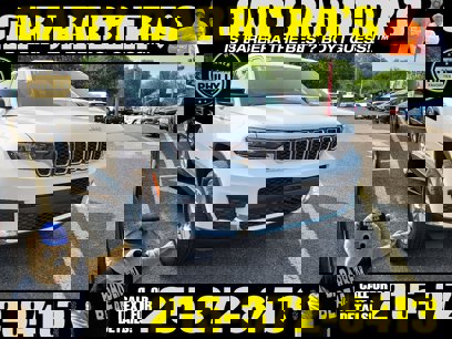 New 2023 Jeep Grand Cherokee L Laredo