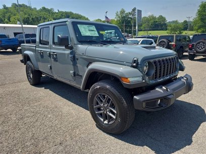 New 2025 Jeep Gladiator Sport