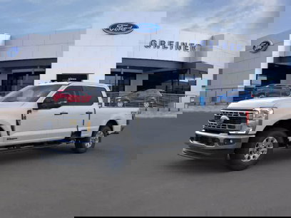 New 2025 Ford F250 XLT