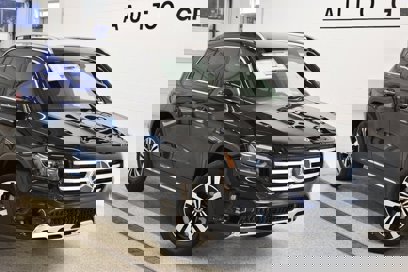 New 2025 Mercedes-Benz GLB 250 4MATIC