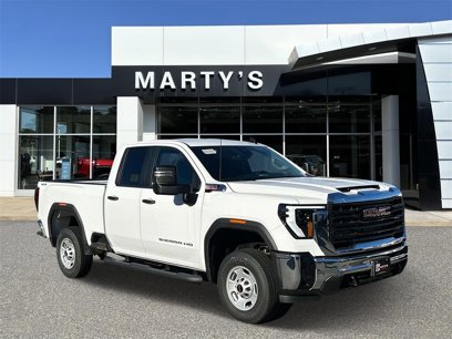 New 2024 GMC Sierra 2500 Pro w/ Convenience Package