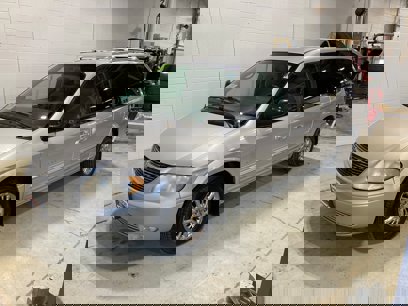 Used 2001 Chrysler Town & Country Limited