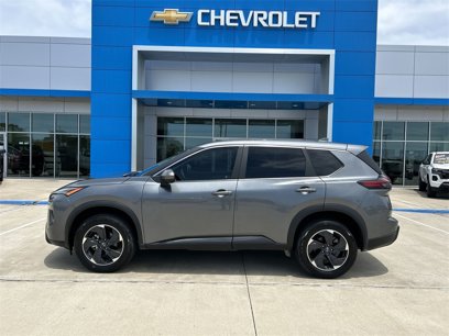 Used 2024 Nissan Rogue SV