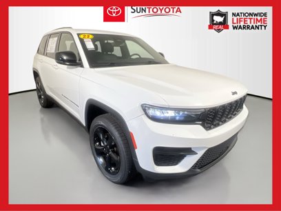 Used 2023 Jeep Grand Cherokee Altitude
