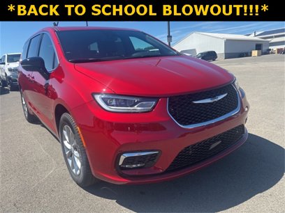 New 2026 Chrysler Pacifica Select