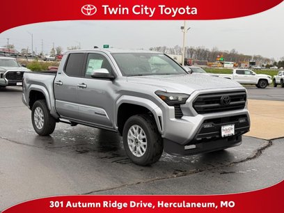New 2025 Toyota Tacoma SR5