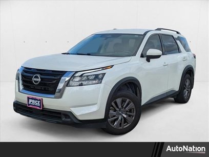 Used 2023 Nissan Pathfinder SV