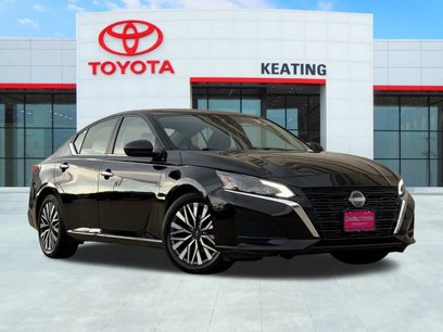 Used 2024 Nissan Altima 2.5 SV