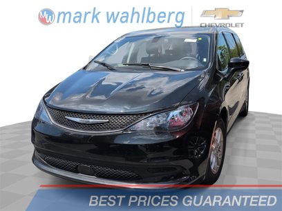 Used 2022 Chrysler Voyager LX