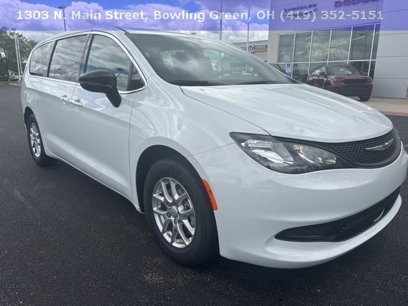 New 2025 Chrysler Voyager LX