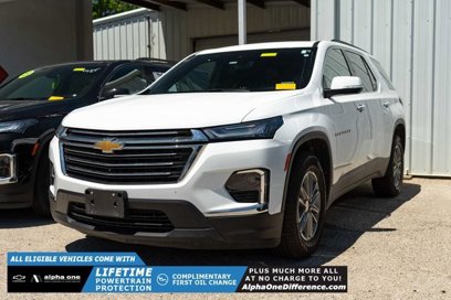 Used 2023 Chevrolet Traverse LT