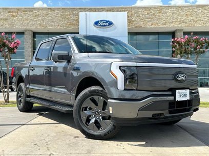 New 2025 Ford F150 Lightning Lariat