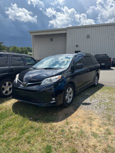Used 2018 Toyota Sienna LE